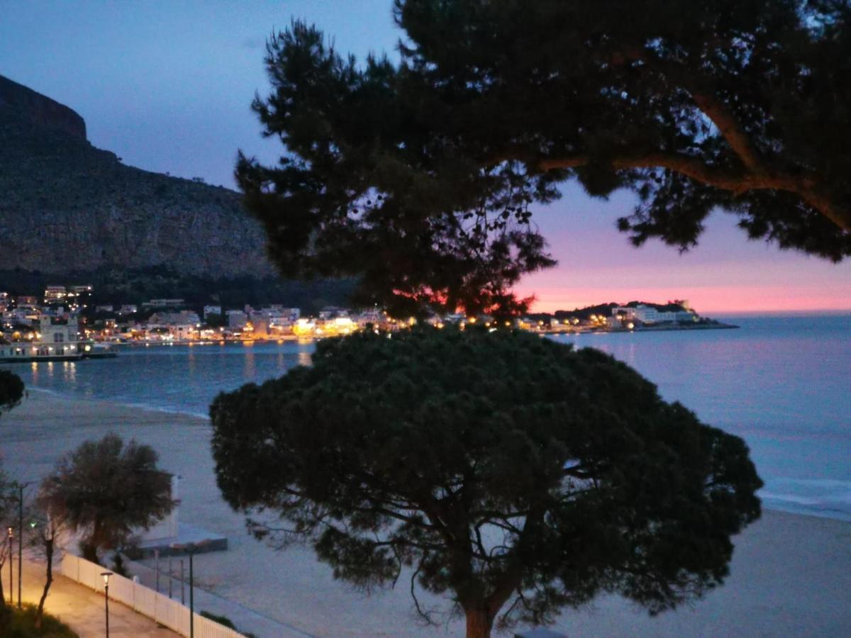 Il Cristallo Sul Mare Apartment Mondello Exterior photo